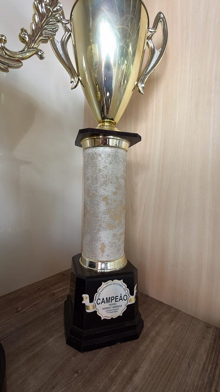 Troféu de campeão do Copa Santanense Sub-15
